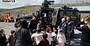 Anaokulu Öğrencileri Özel Harekat Polis Eğitim Merkezini Ziyaret Ettiler